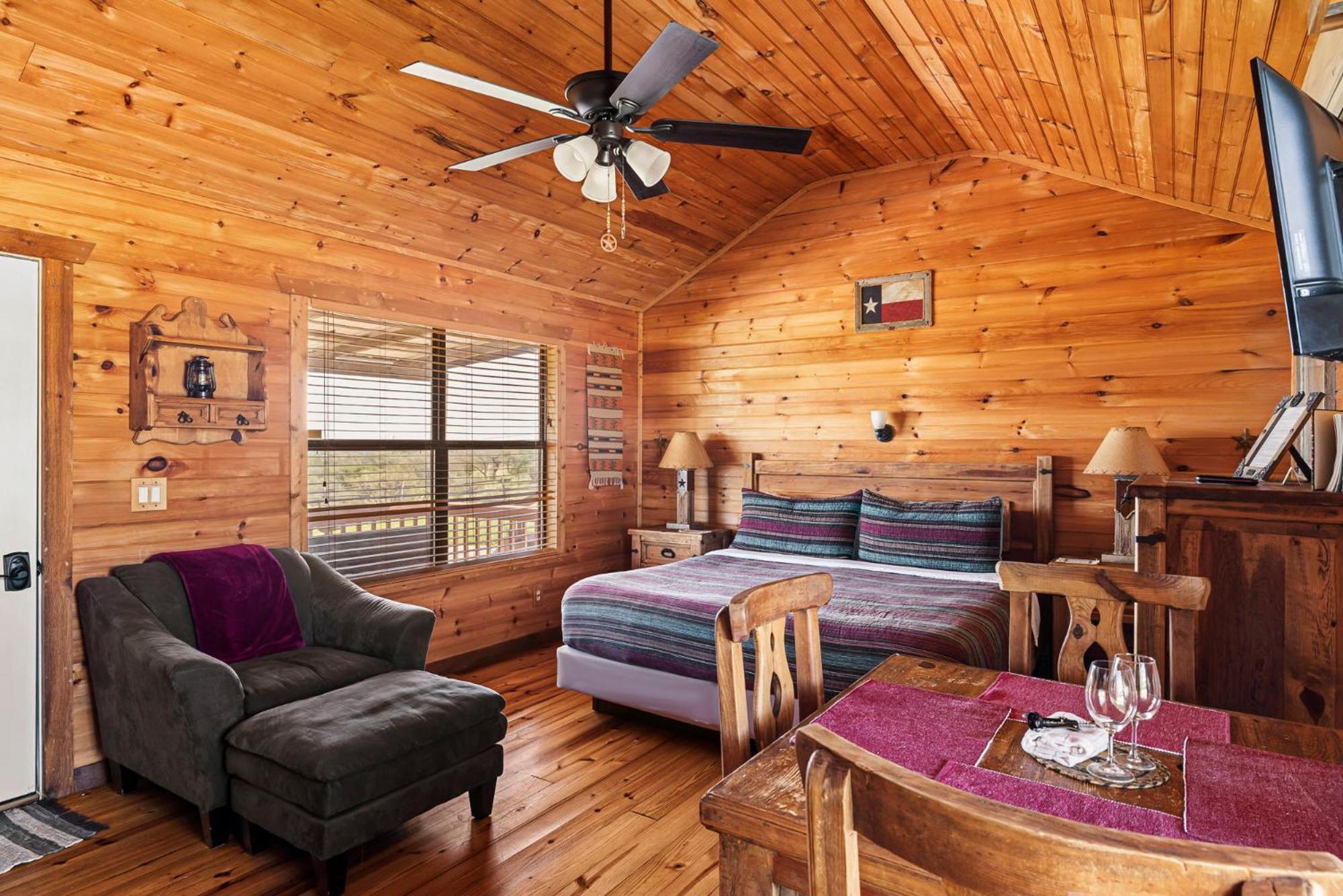 Enchanted Rockview Cabins Crabapple Exterior photo