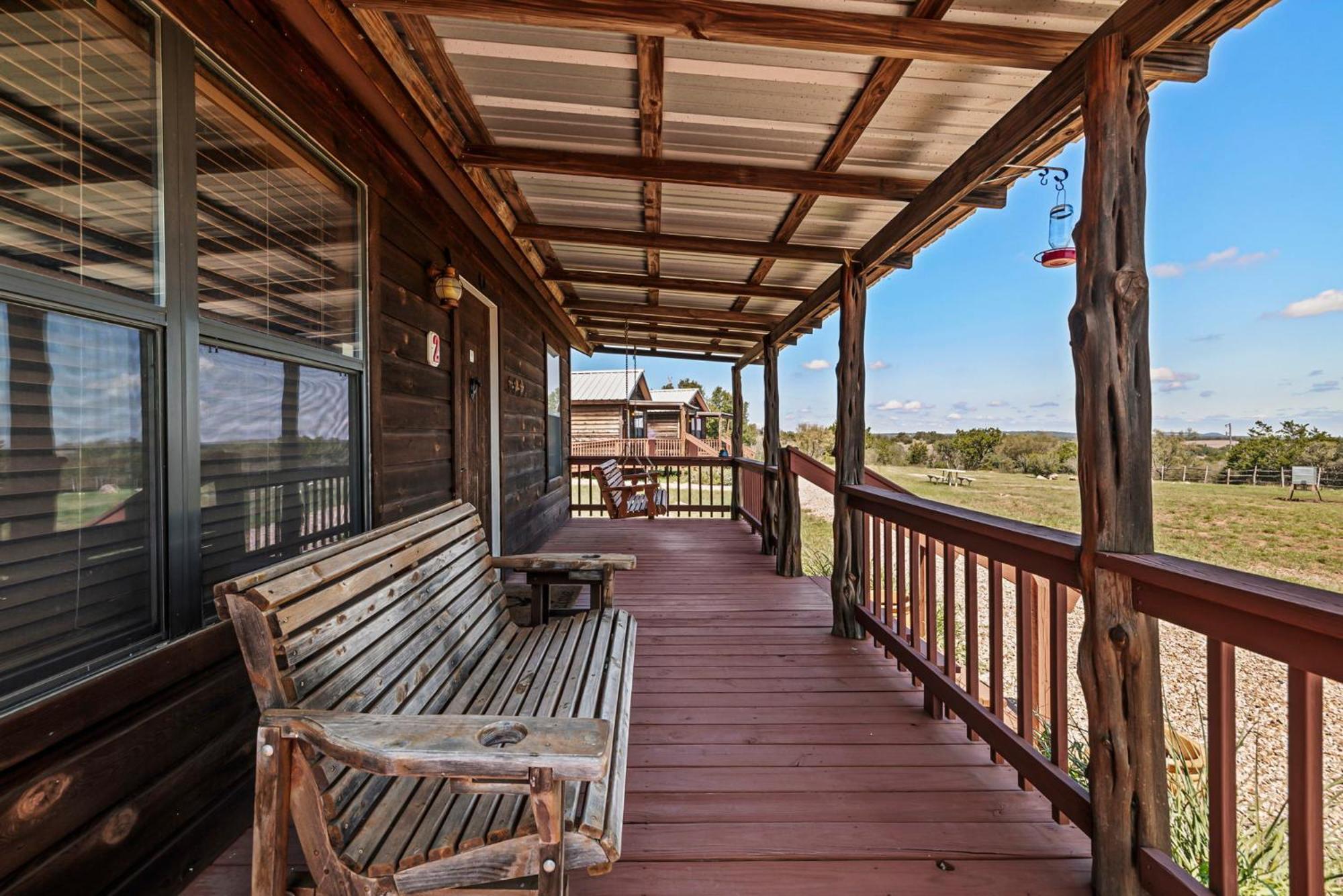 Enchanted Rockview Cabins Crabapple Room photo